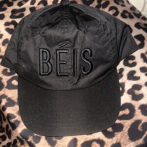 BEIS Black Cap